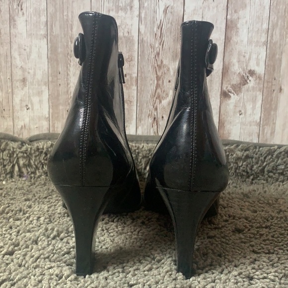 Franco Sarto Cleo Heeled Bootie - Picture 6 of 11